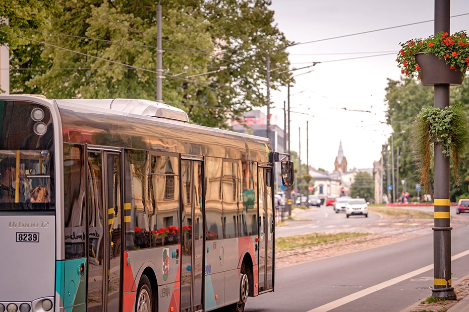 Sabiedriskais transports sāks kursēt pēc rudens kustības sarakstiem