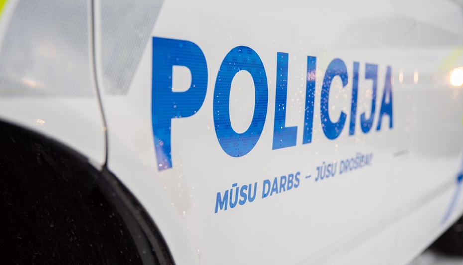 "Nissan" vadītājs brauc dzērumā un pārkāpj ātrumu