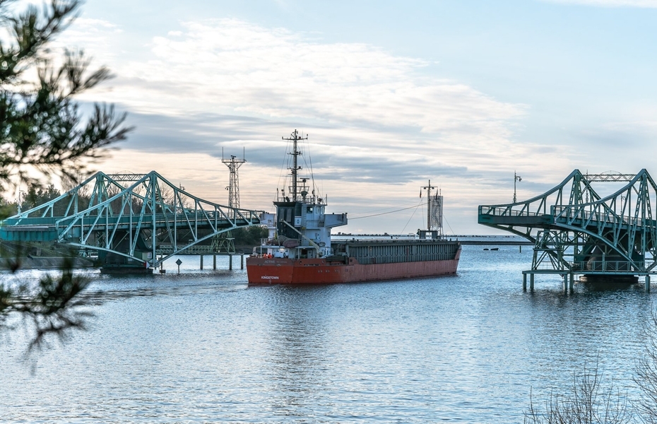 Karostas tilta aizsargierīču projektēšanai un būvniecībai pārdalīs 219 422 eiro