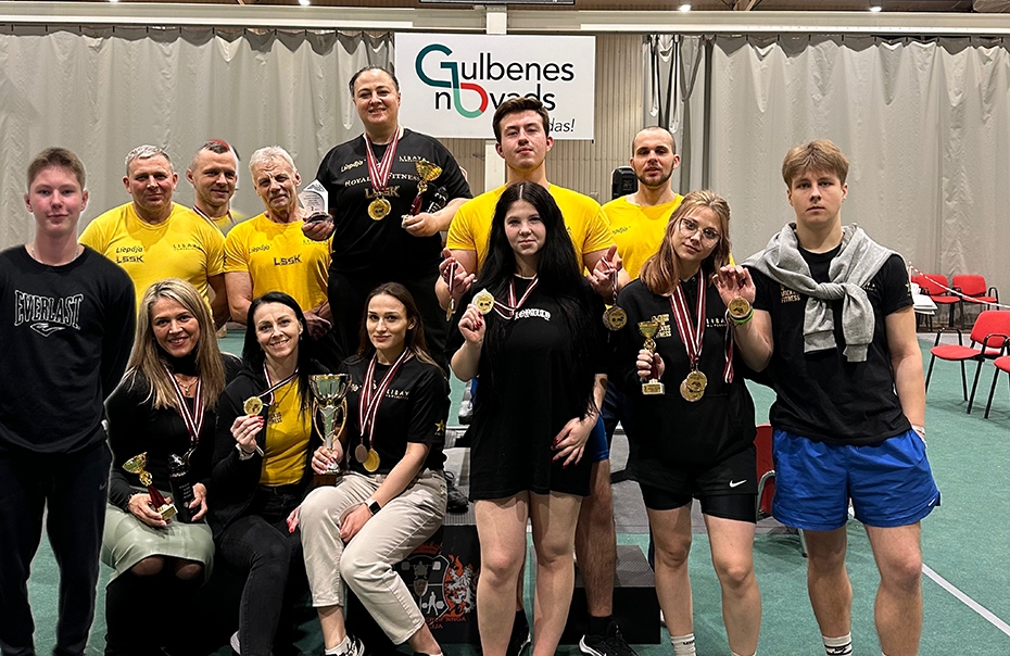 "Libava Powerlifting" atlēti Gulbenē uzstāda jaunus Latvijas rekordus