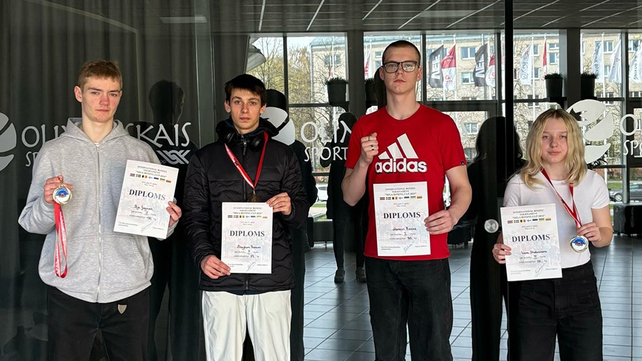 Liepājas bokseriem zelts un sudrabs sacensībās "Riga cup"