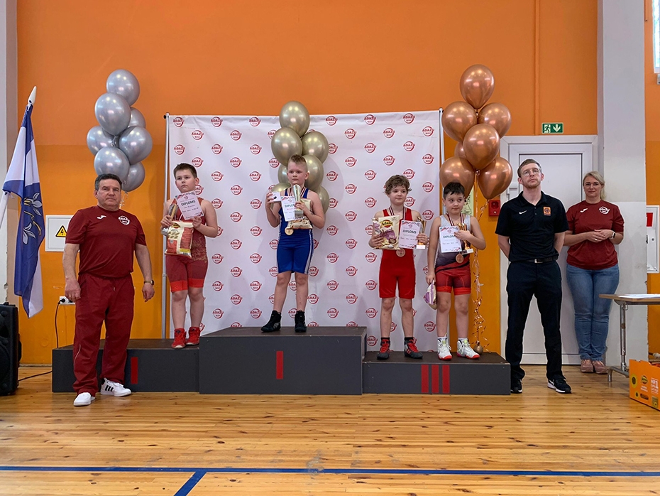 "Ādažu kausā" grieķu-romiešu Kompleksās sporta skolas cīkstoņiem atzīstami rezultāti