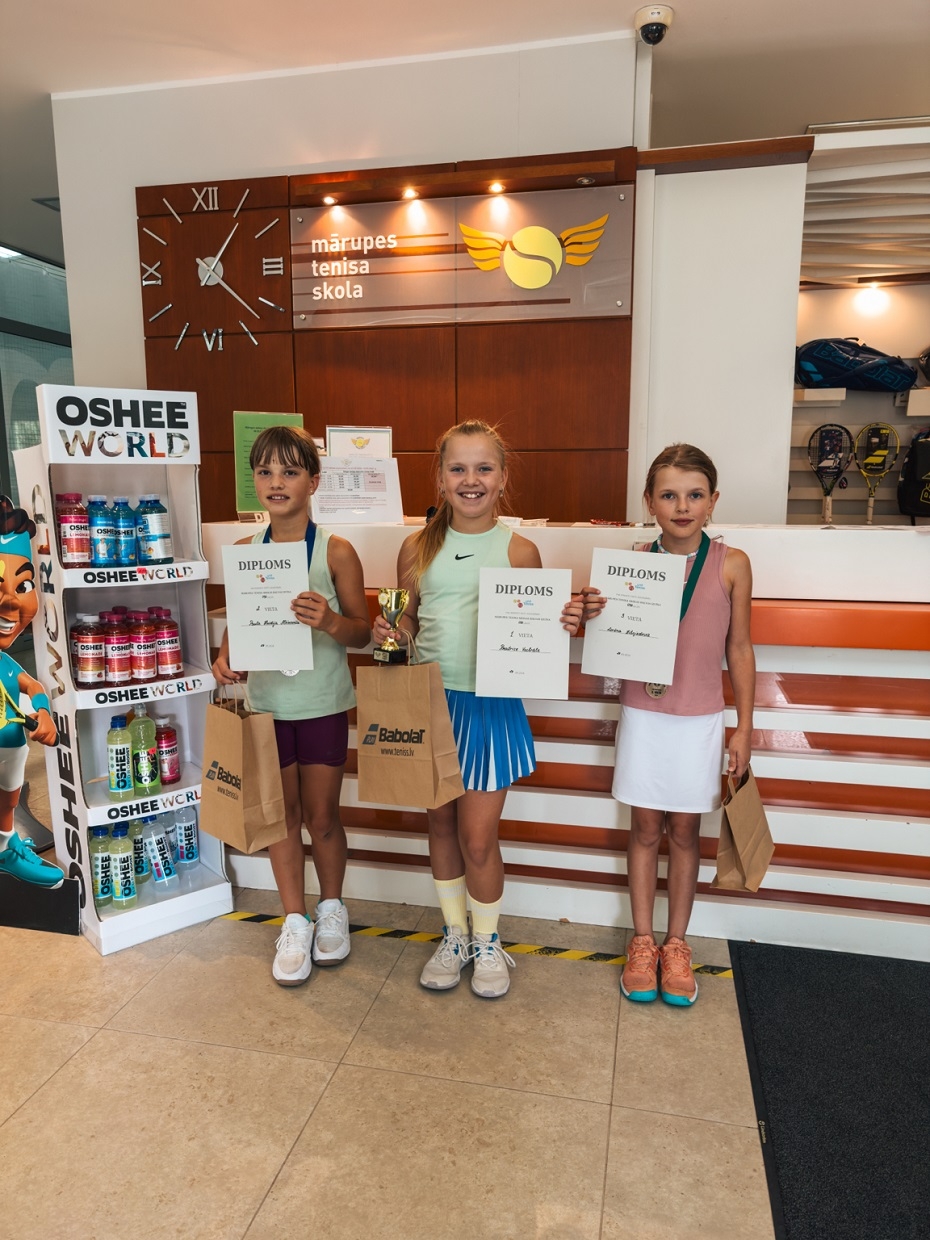Beatrise Vecbrāle triumfē tenisa sacensībās Mārupē