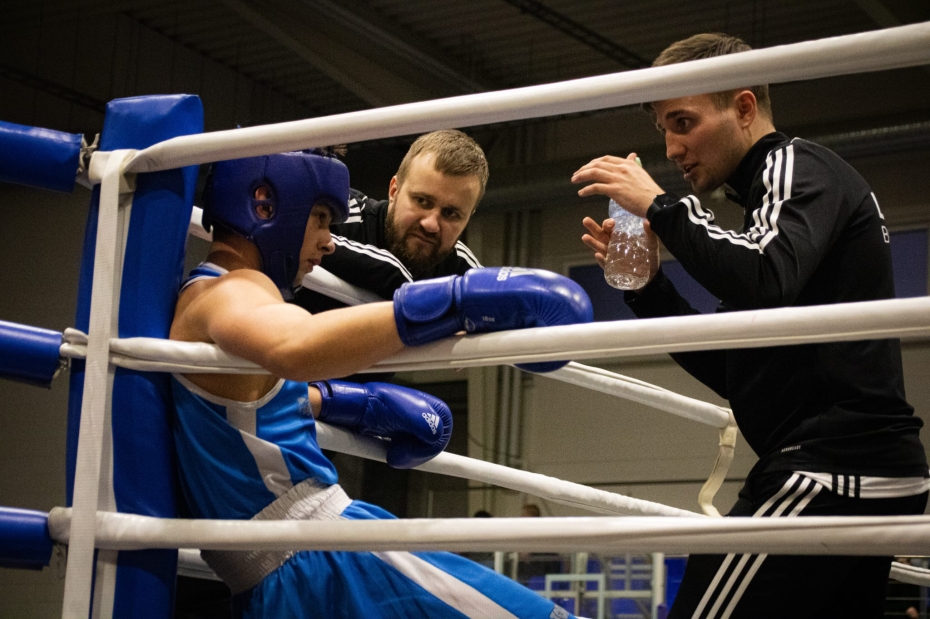 Bogdanam Proņinam zelta medaļa "Dienvidkurzemes čempionātā boksā"