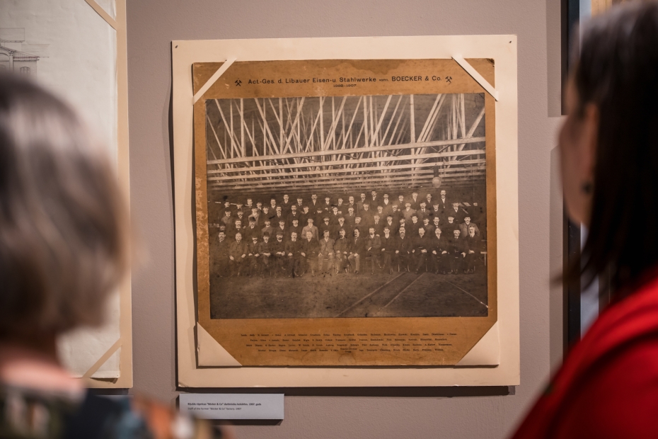 Liepājas muzejā atklāta krājuma izstāde "Rosīgā Liepāja"