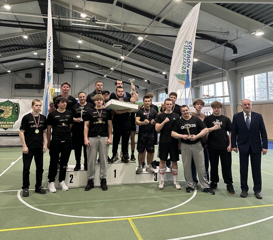 Liepājas komanda "Libava Powerlifting" spoži startē Latvijas čempionātā