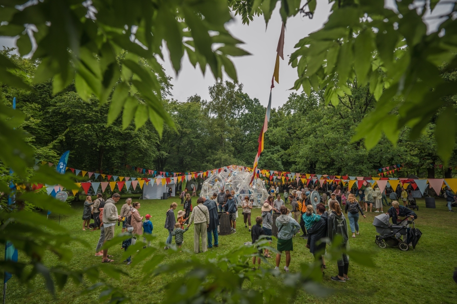 Radošie, muzikālie un brīnumu viļņi Jūras svētkos Liepājā