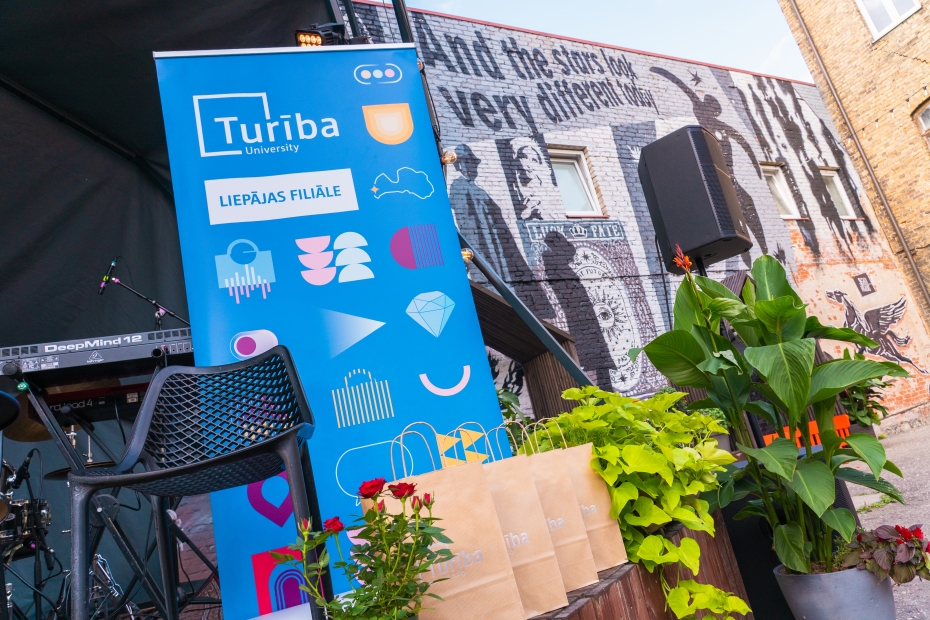 "Turības" diskusijā Liepājas uzņēmēji: Uzdrīkstēties un darīt no sirds