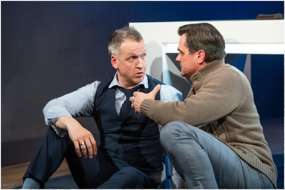 Liepājā viesosies Rešetina-Pētersona komēdija “Uz visu banku!”