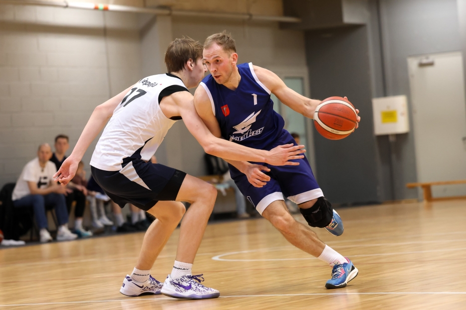 Aizvadītas Liepājas basketbola čempionāta pirmās spēles