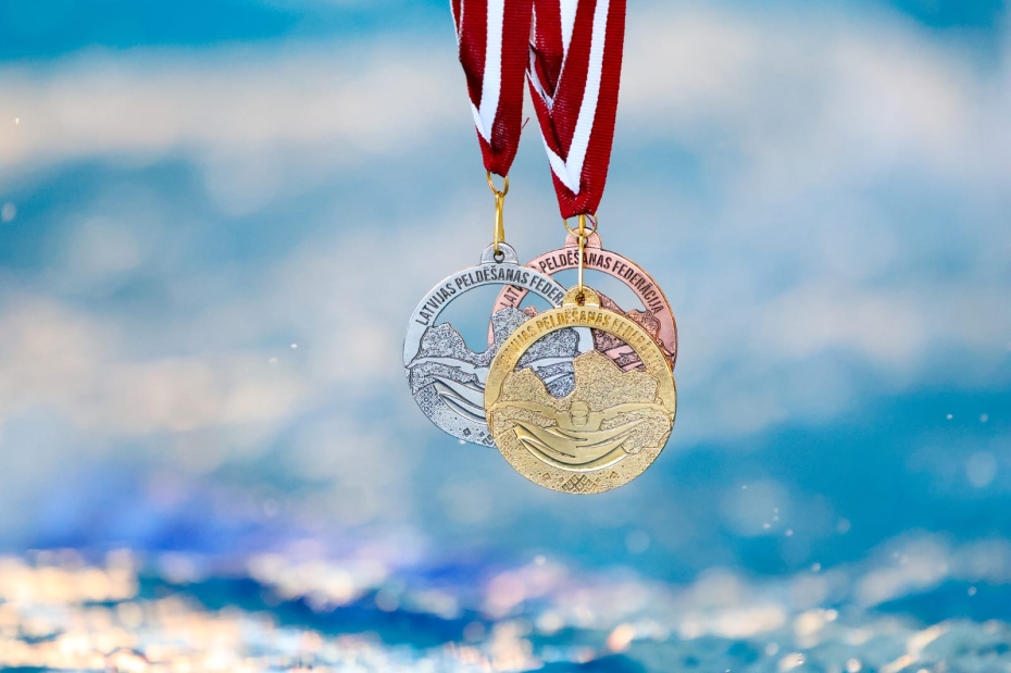 Laurai Strautmanei U18 LČ peldēšanā zelts 200m brasā