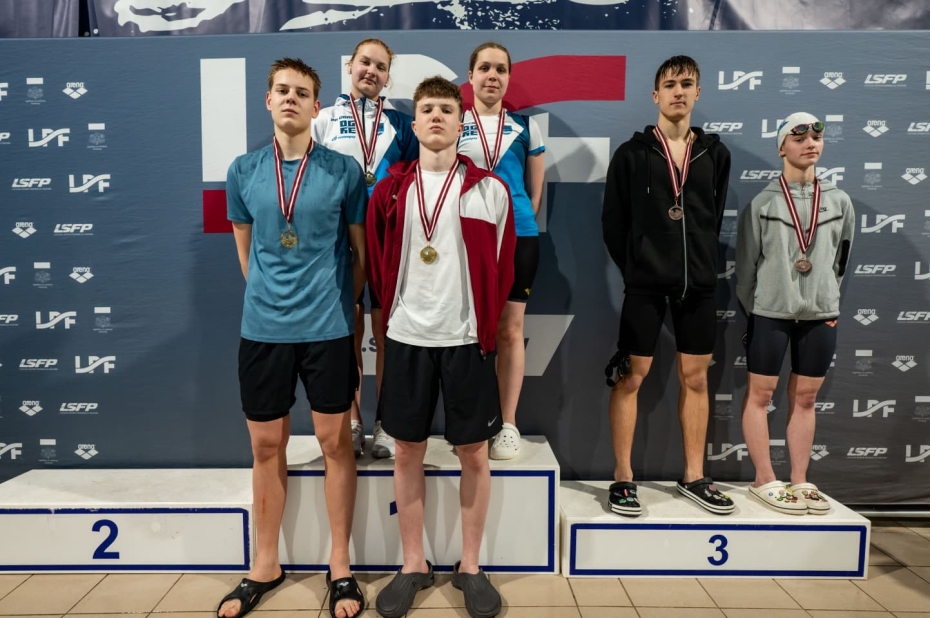 Liepājas peldētāji veiksmīgi startē Latvijas jauniešu un junioru čempionātā