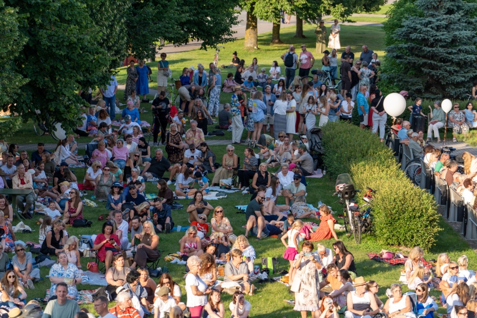 Liepājas koncertzāles muzikālais pikniks pulcē plašu klausītāju loku