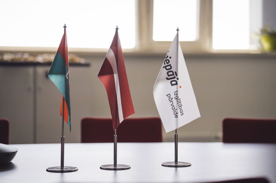  Apstiprina izglītības nozares Rīcības plānu 2026.–2028.gadam