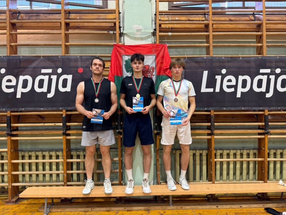 Liepājas atklātā čempionāta 4.posmā badmintonā absolūts triumfs Leonardo Golovčenko
