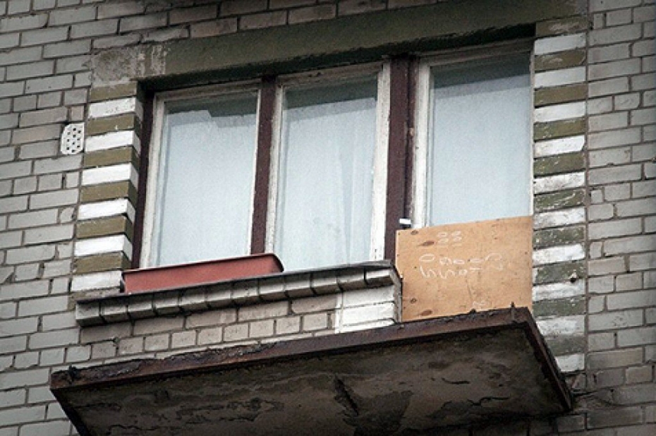 Aicina māju īpašniekus rūpēties par balkonu drošību