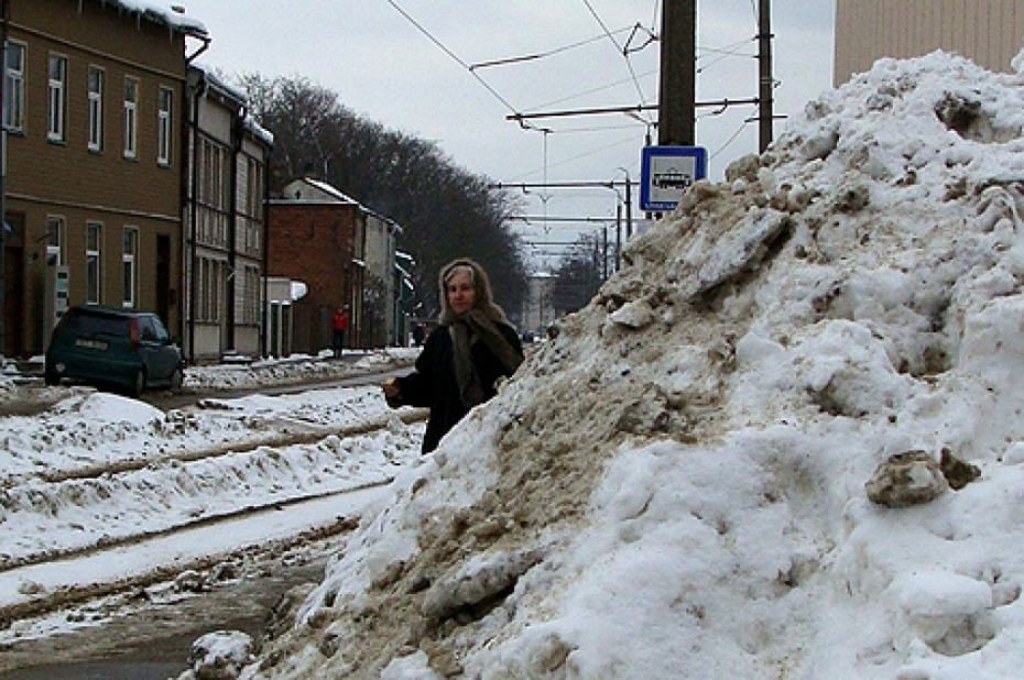 Svētdien visā valstī gaidāms sniegputenis