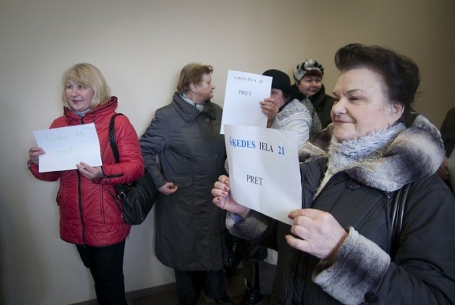 Protestē pret koksa rūpnīcas celtniecību (galerija, video)