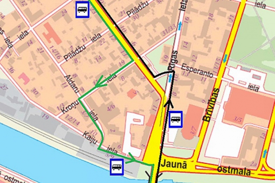 Slēgs satiksmi Rīgas ielas posmā virzienā uz centru