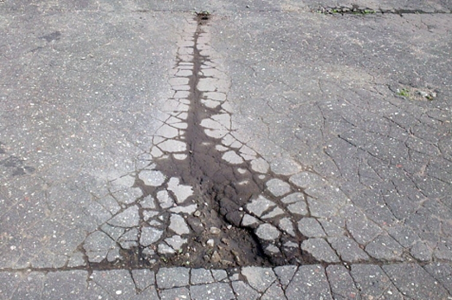 Sāk ielu bedrīšu remontu un citus uzturēšanas darbus