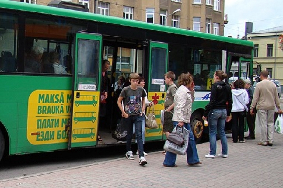 Sāk darbotie otrs eksperimentālais autobusa maršruts