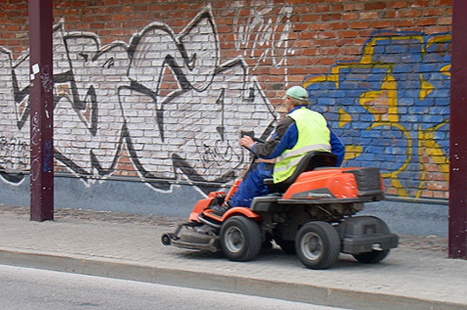 "Komunālajai pārvaldei" var zvanīt uz diennakts tālruni