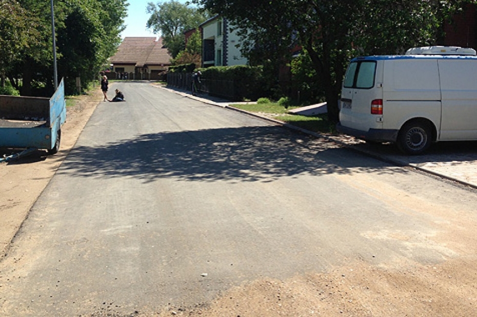 Štāls: Pļavu ielu asfaltējuši iedzīvotāji par savu naudu