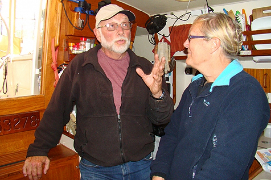 Viesos uz amerikāņu jahtas Liepājas promenādē (galerija)