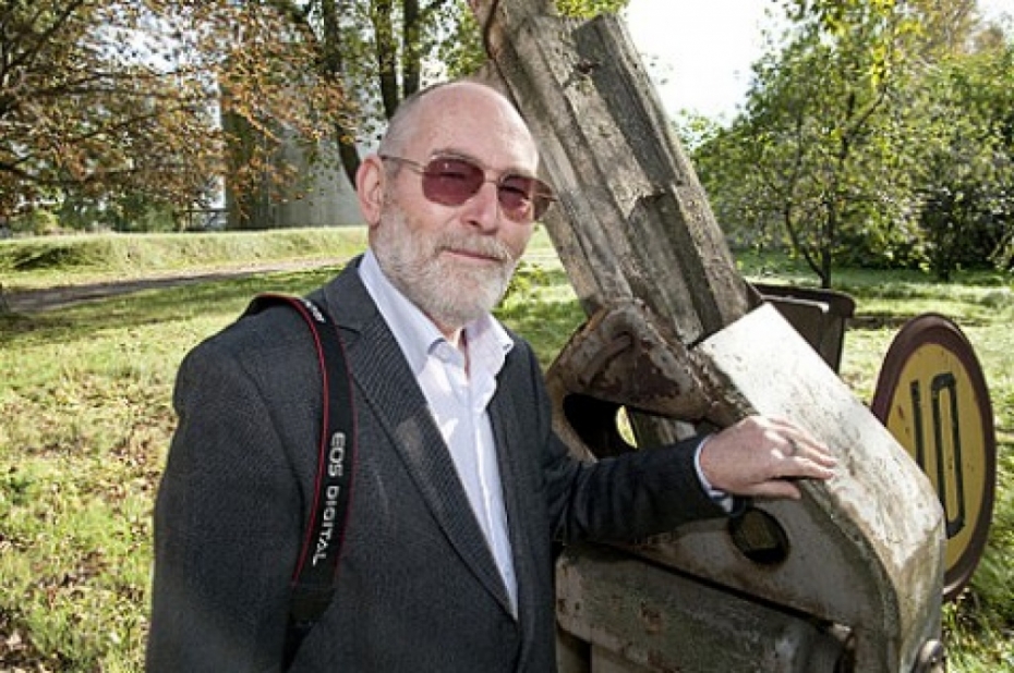 Tur, kur kādreiz tapa Ziemassvētku rotājumi (video)