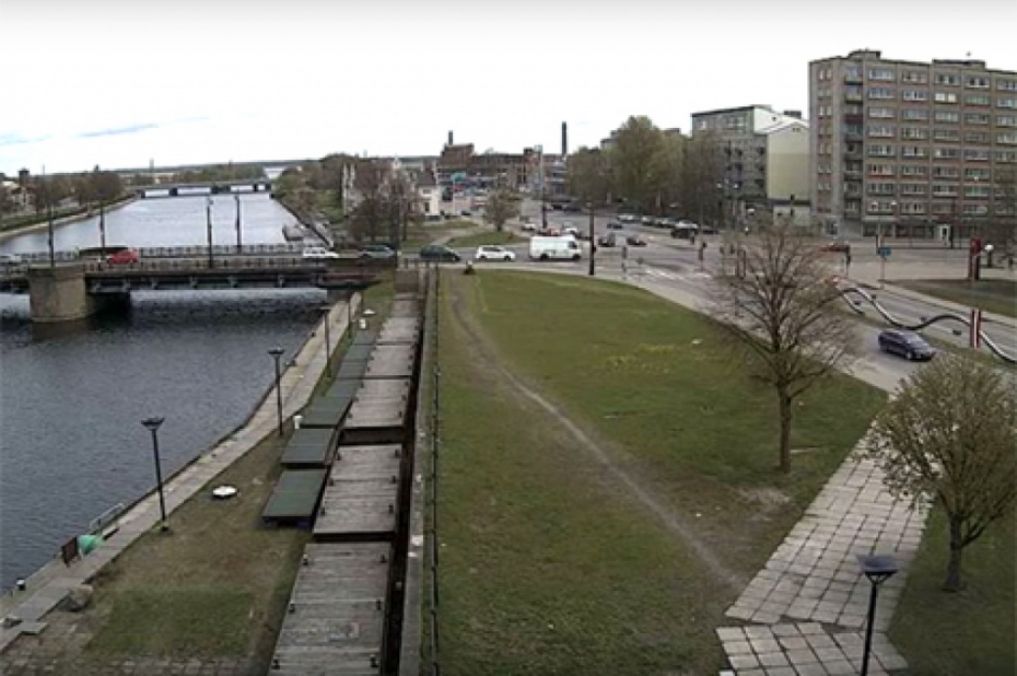 Apvienos vairākus zemesgabalus Jūras ielā